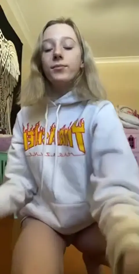 Premium Video 811